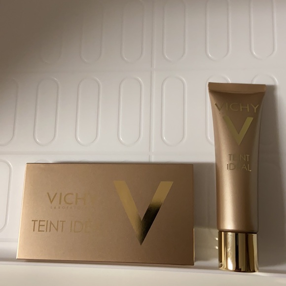 Vichy Teint Ideal Illuminating Foundation and Compact Powder. NWT - Picture 3 of 4